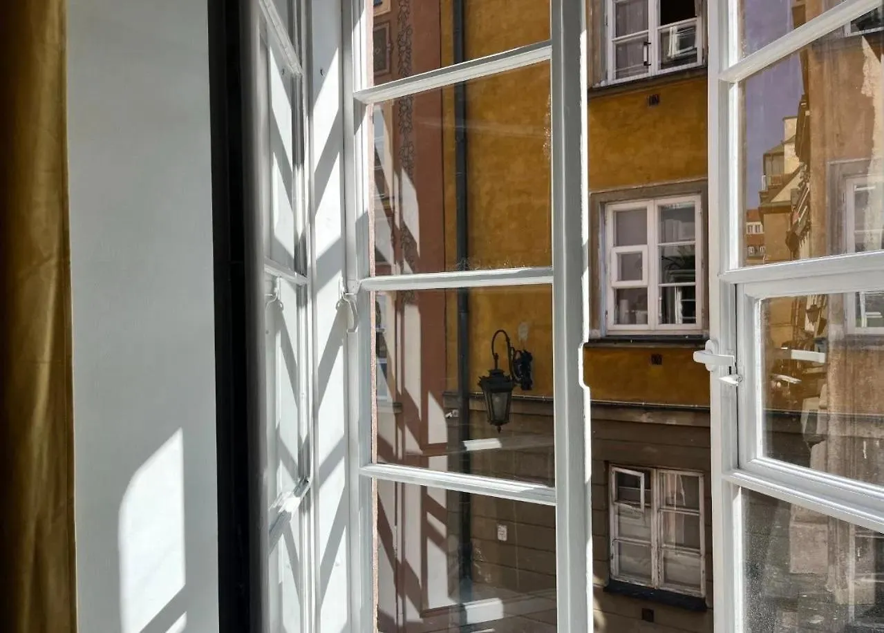 Great Apartment In Old City contacts